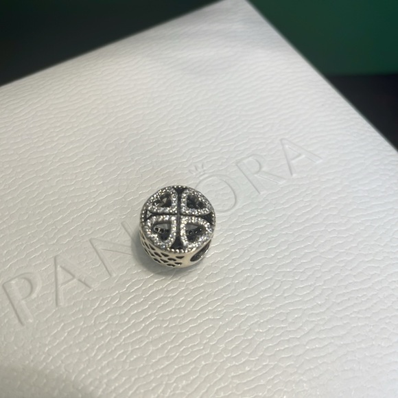 Authentic Pandora Petals Of Love Hearts Charm - Picture 2 of 7